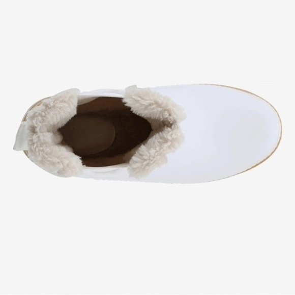 Marc Fisher LTD Fargo Waterproof White Lug Sole Ankle Boots Size 10 NIB - Picture 6 of 10